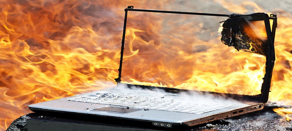burning-laptop 